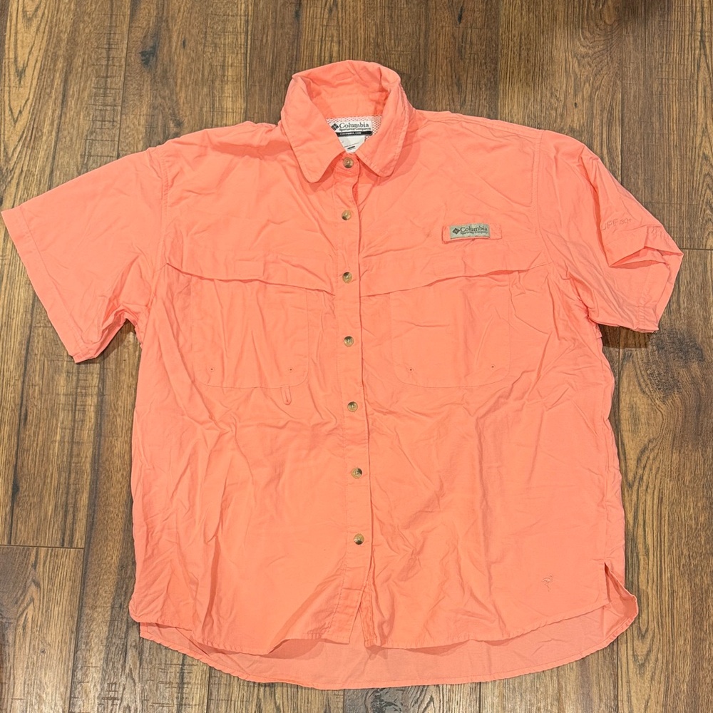 Columbia Women’s Bright Coral Button Down Shirt large UPF 30+